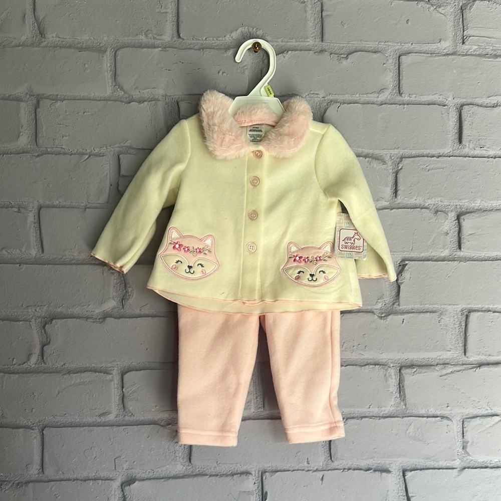 NEW Swiggles Cream and Pink Baby Outfit with Cat Embroidery size 3/6 months